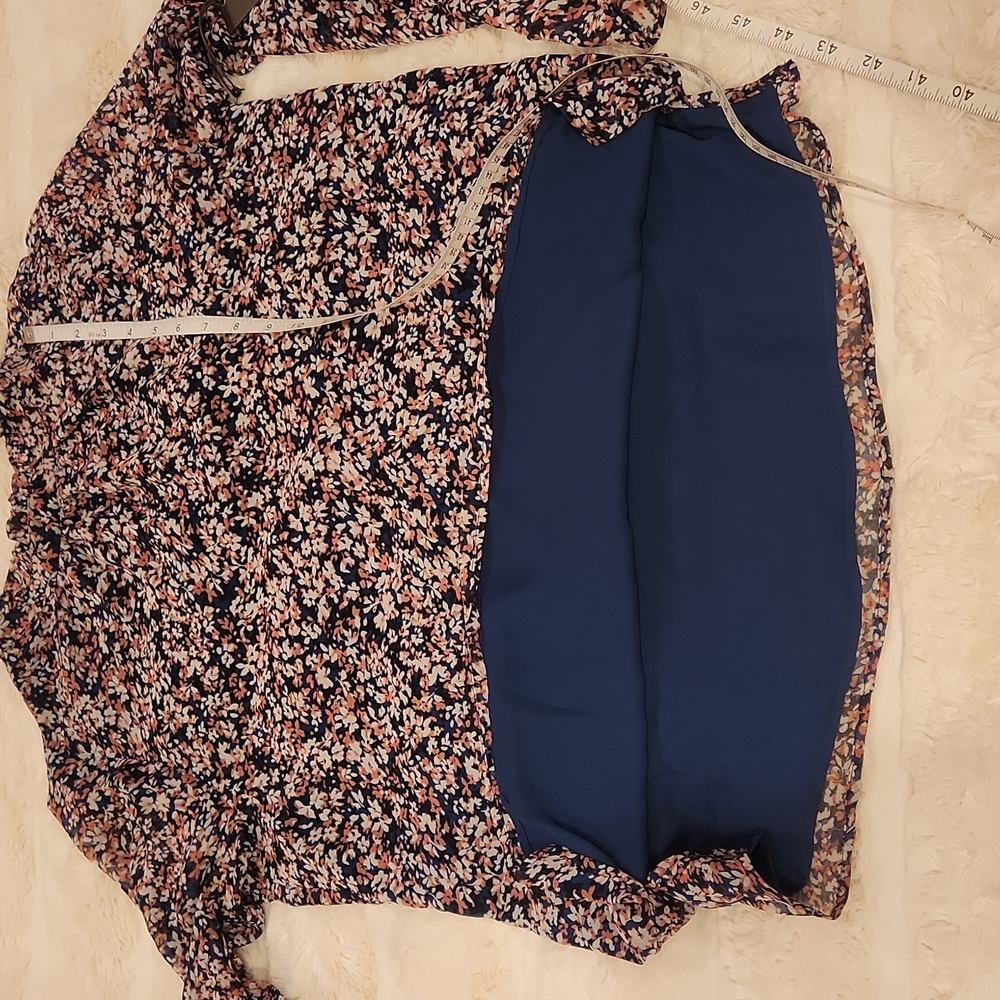 Vince Camuto Fresh Blooms Print 3/4 Sleeve Button Shoulder Chiffon Blouse size M - Picture 11 of 14
